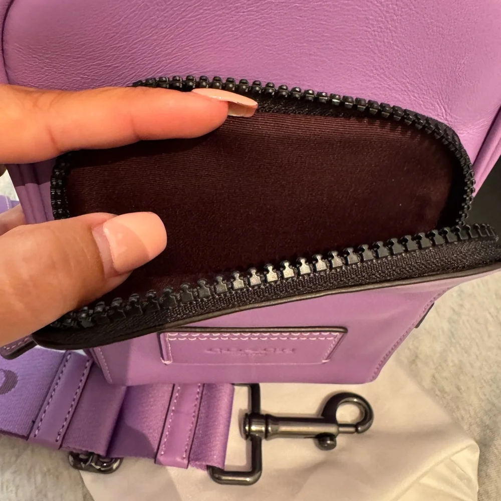 Coach lilac sling bag with gunmetal hardware - Picture 10 of 15